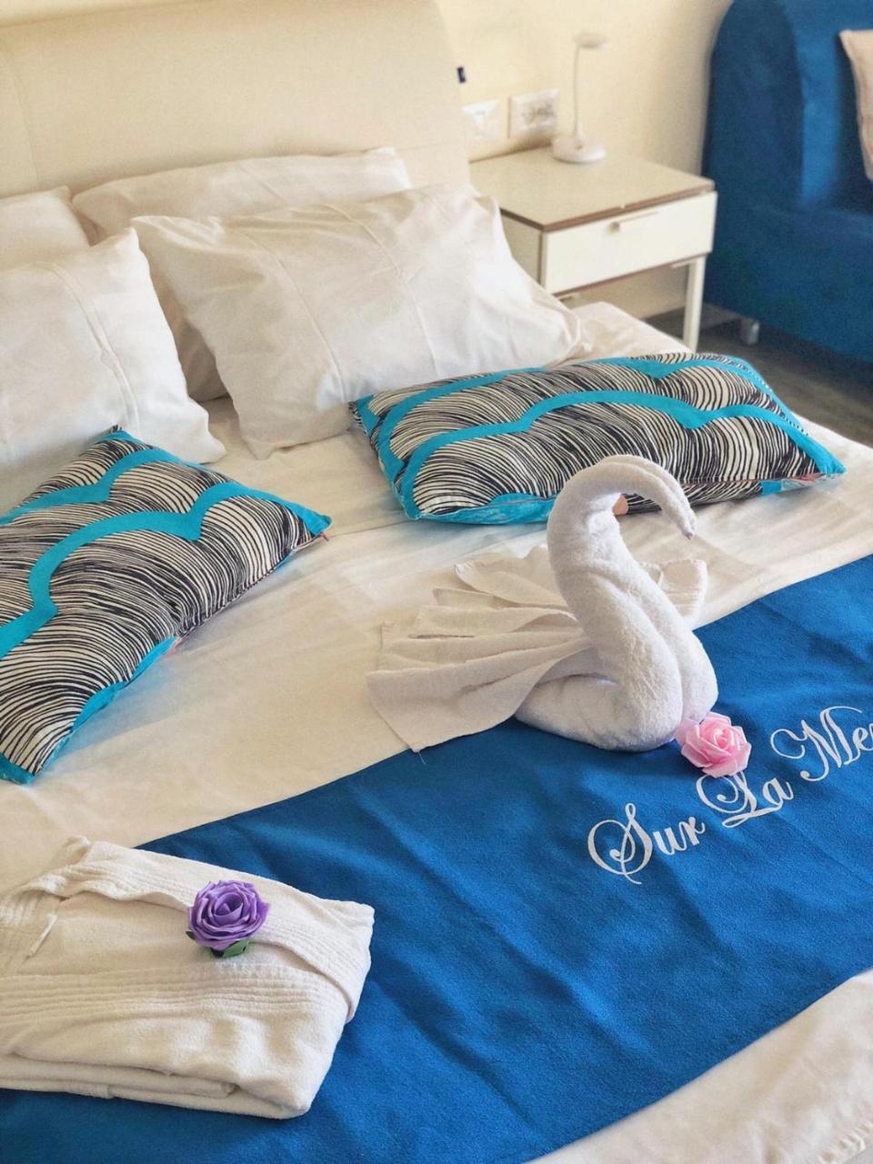 Sur La Mer Hotel Ashdod Bagian luar foto