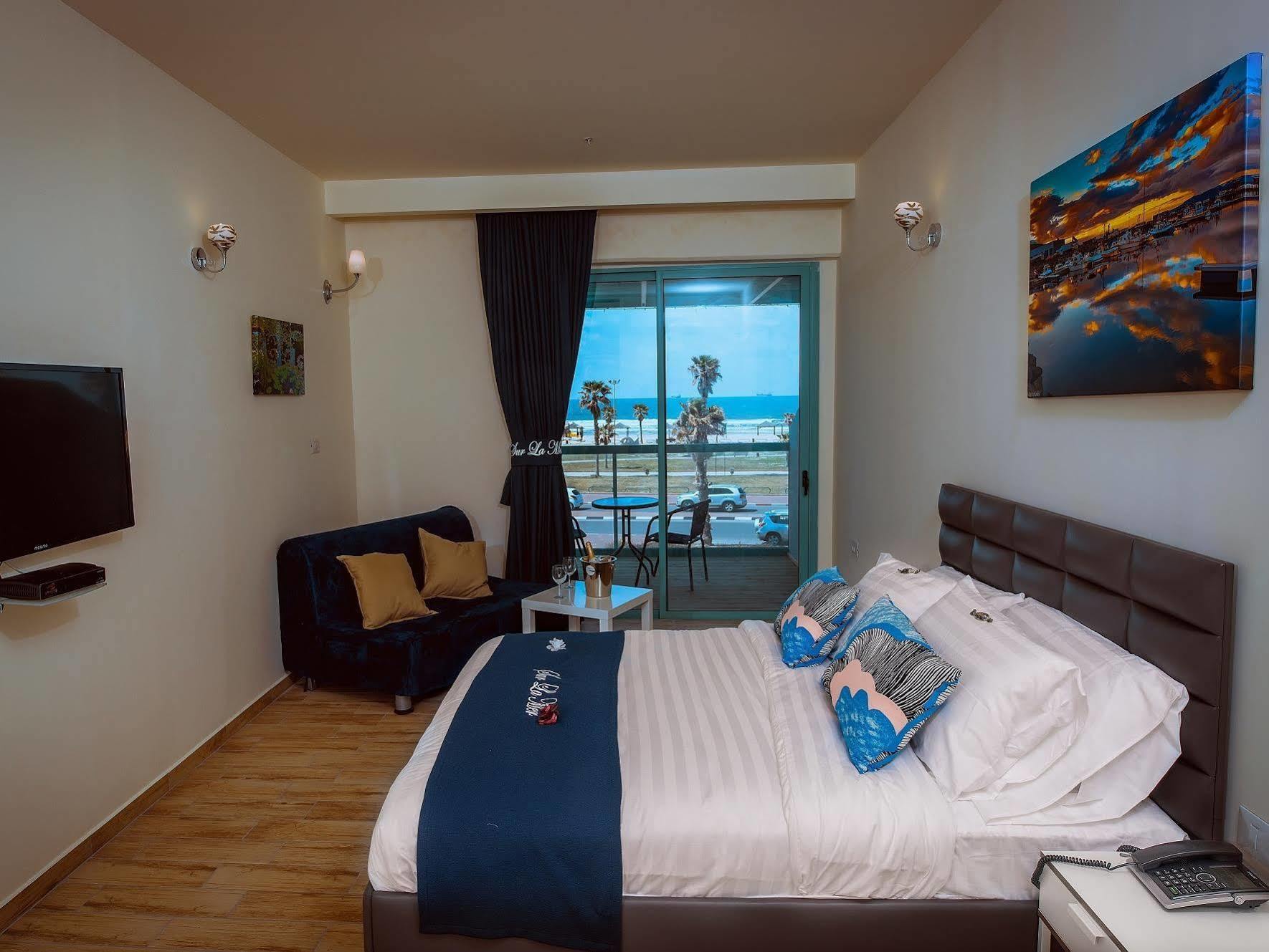 Sur La Mer Hotel Ashdod Bagian luar foto
